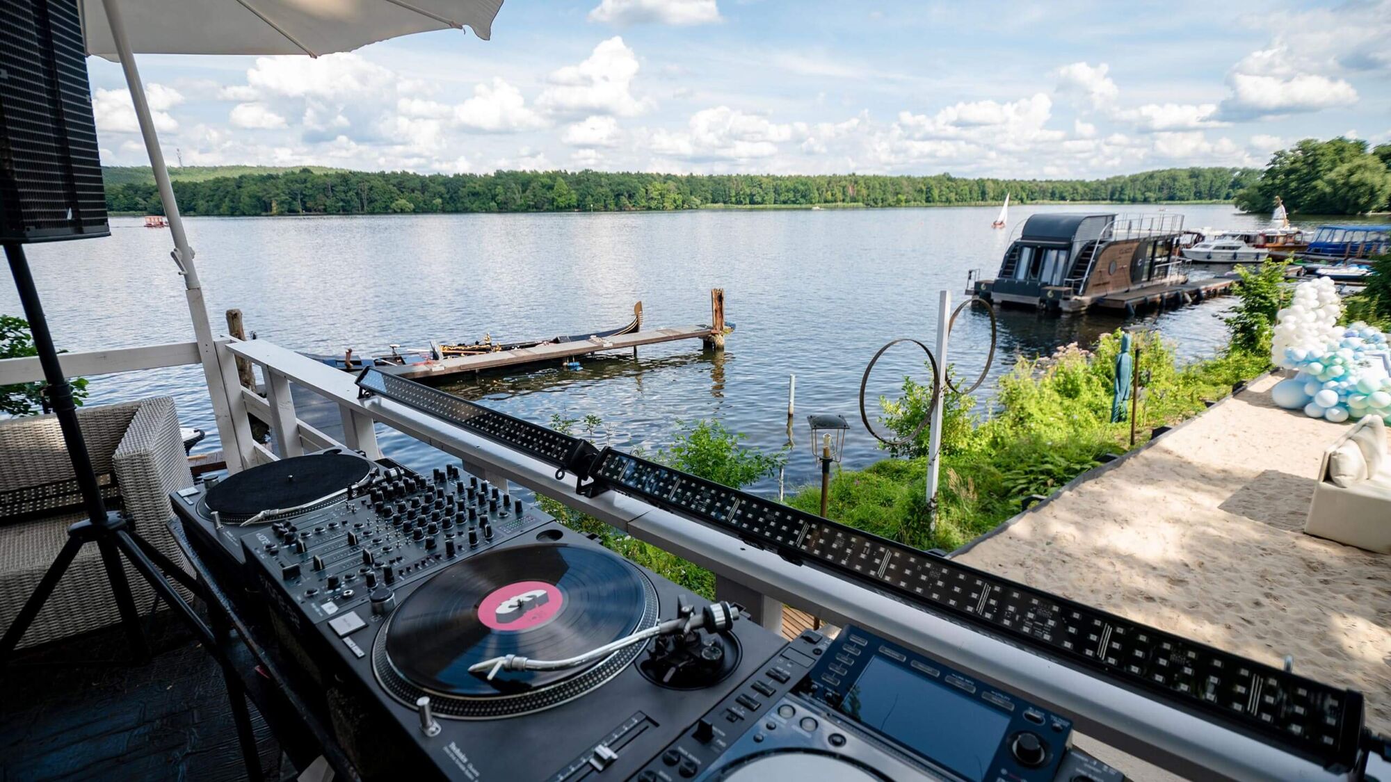 richtershorn-am-see-eventlocation-3-2560w1-scaled-1
